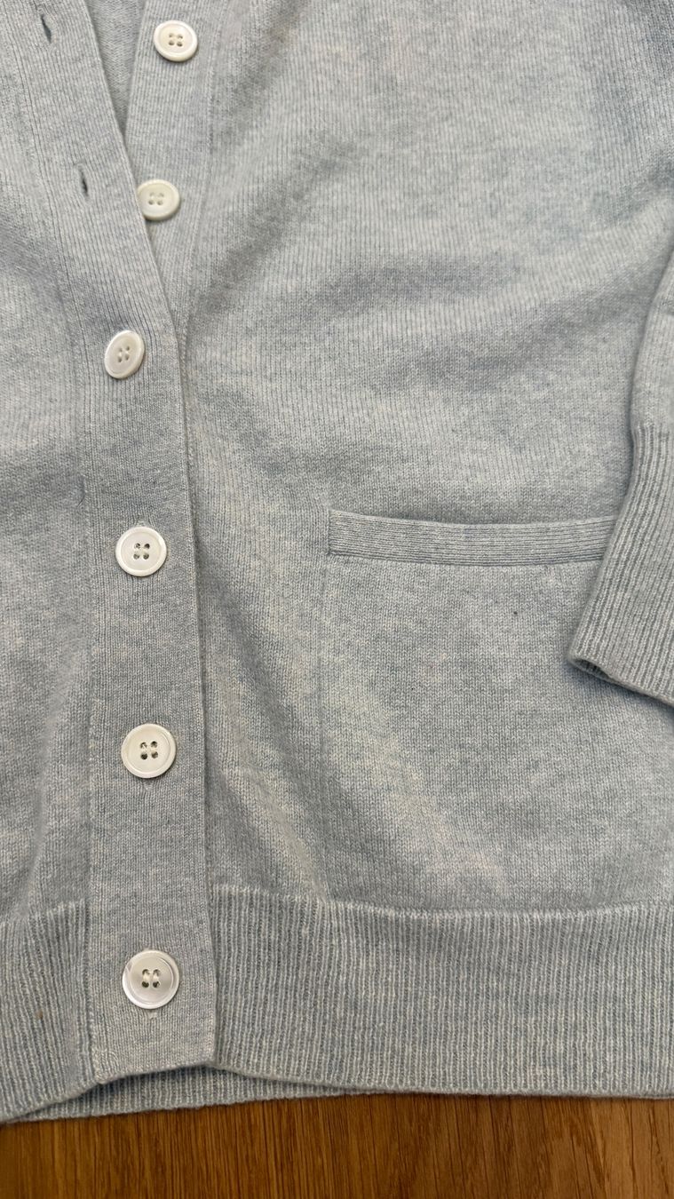 Giacche: Eric Bompard Strickjacke Cardigan Kaschmir classy Pullover – Nuovo (secondo la descrizione) da Faulensee venduto da Liebes_Kind_2019 2