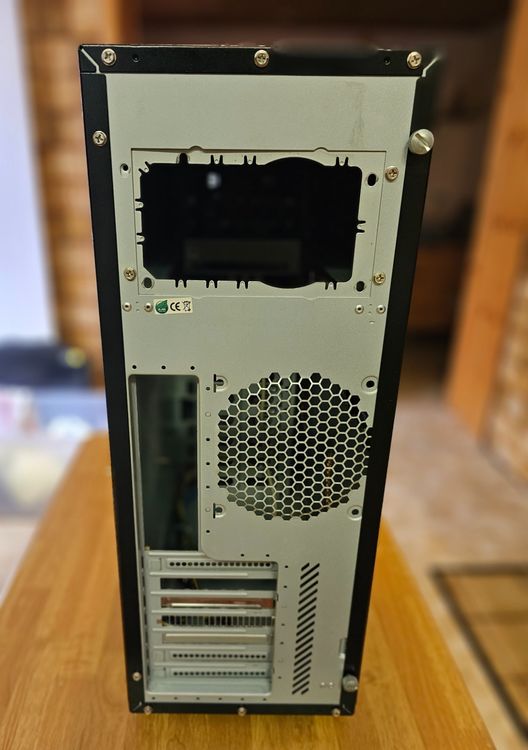 Chieftec Midi ATX PC-Case Gehäuse/ CD Laufwerk/ Fan-Control (Gebraucht ...