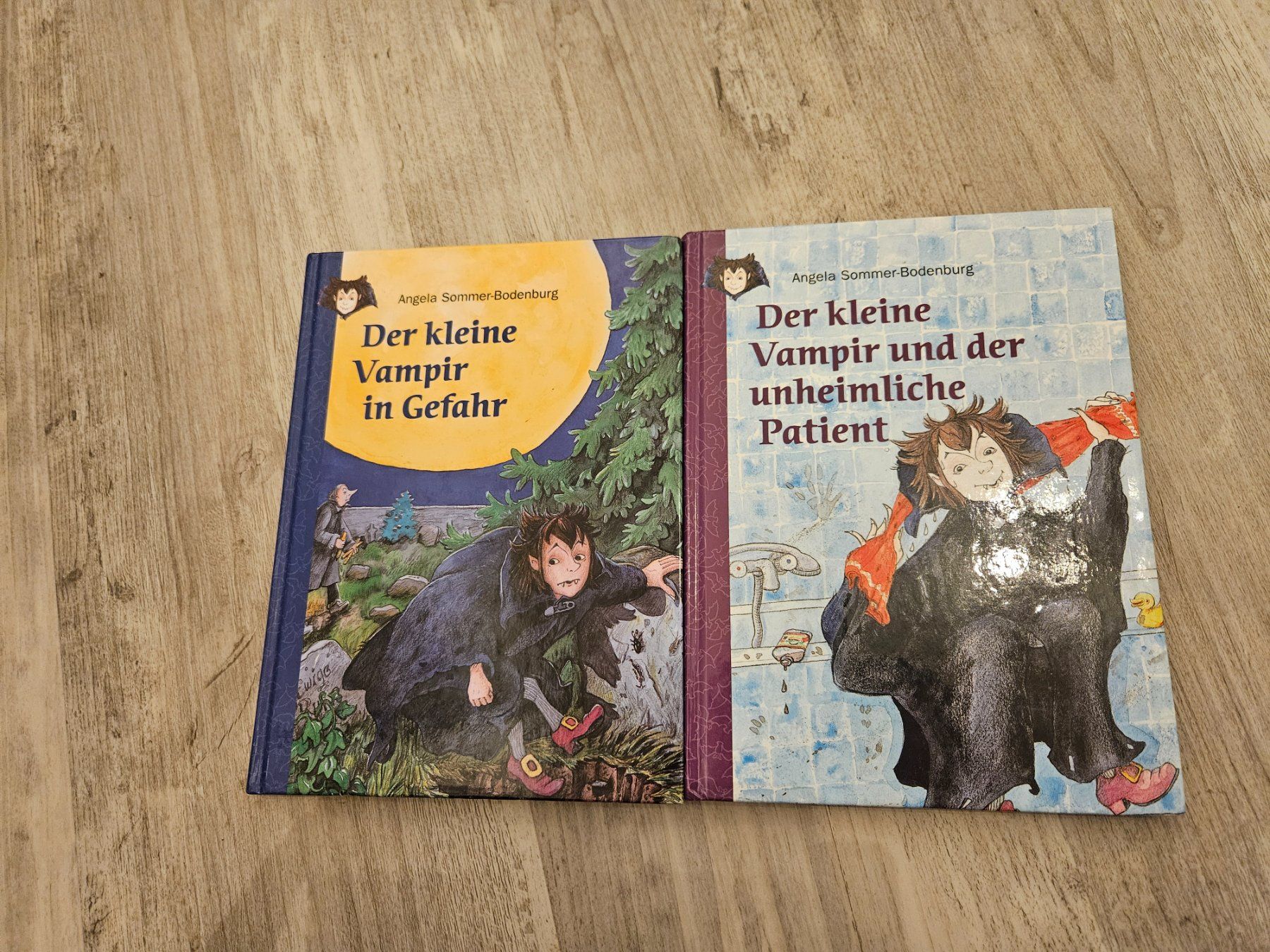 Libri: Der kleine Vampir 2 Bücher – Usato da Embrach venduto da Lilly2021