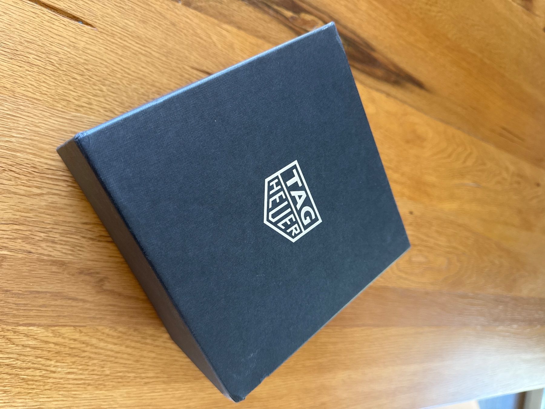 Tag Heuer Scatole porta orologi: Boîte de montre TAG Heuer E4 connected – Usato da Morges venduto da Alexys23 4
