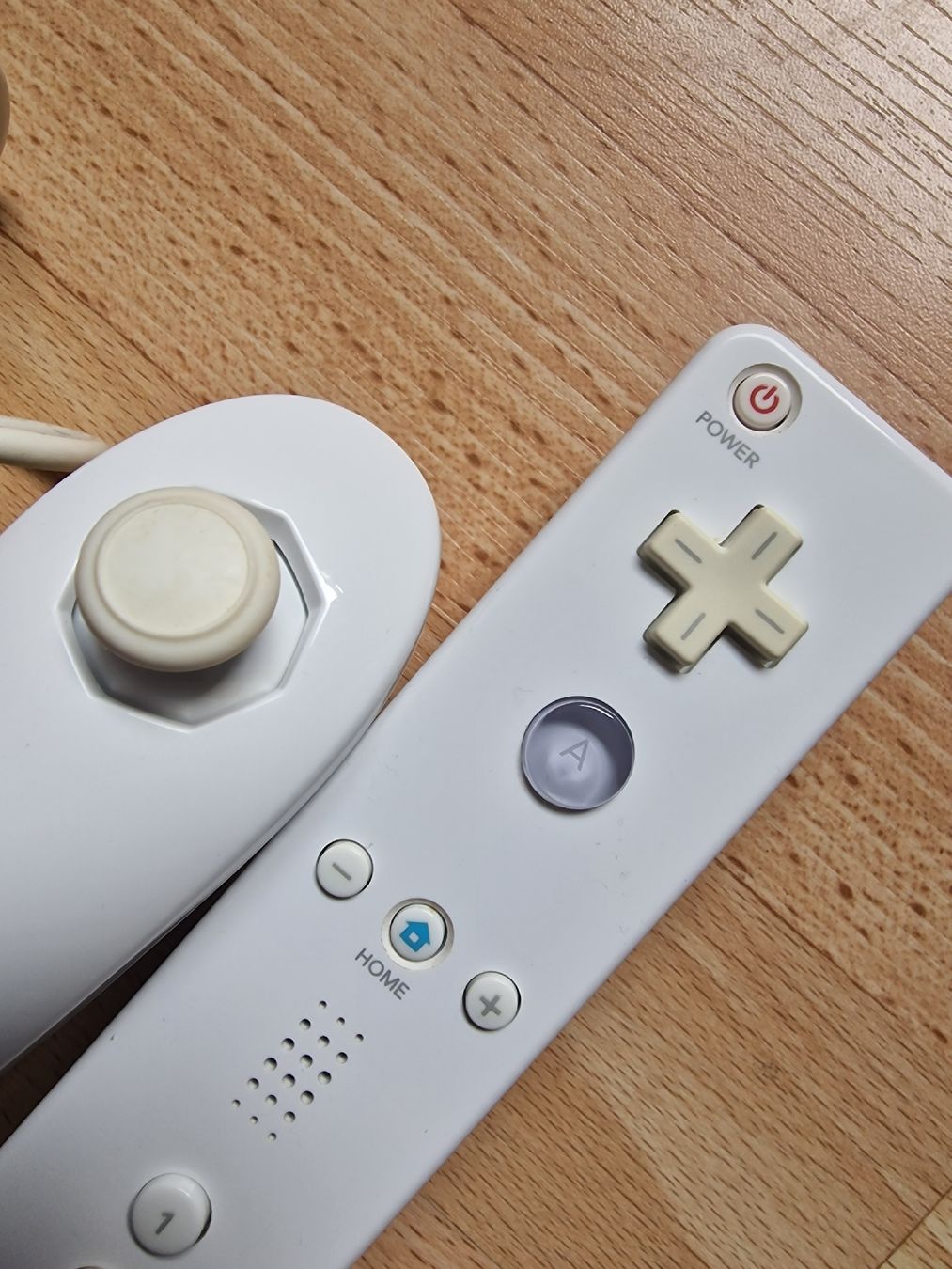 Controller: Nintendo Wii Remote Controller mit Nunchuk weiss gebraucht – Usato da Fahrwangen venduto da luk_bhw7 2