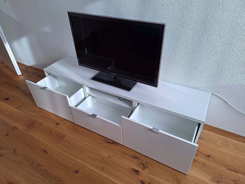 Mobili TV: TV-Möbel mit Schubladen 180x42x41 – Usato da Mosnang venduto da rom_qt2j 1