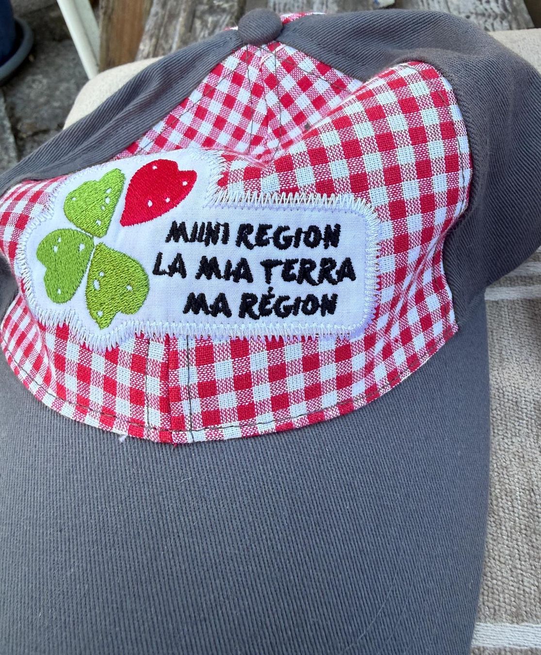 Altro in  Abbigliamento & Accessori: Sommercaps – Usato da Flawil venduto da Stella_3 6