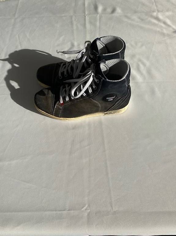 Herrenschuhe: Motorradschuhe Sneakers Gr. 40 – Gebraucht aus Uerikon von Vonkamo 1