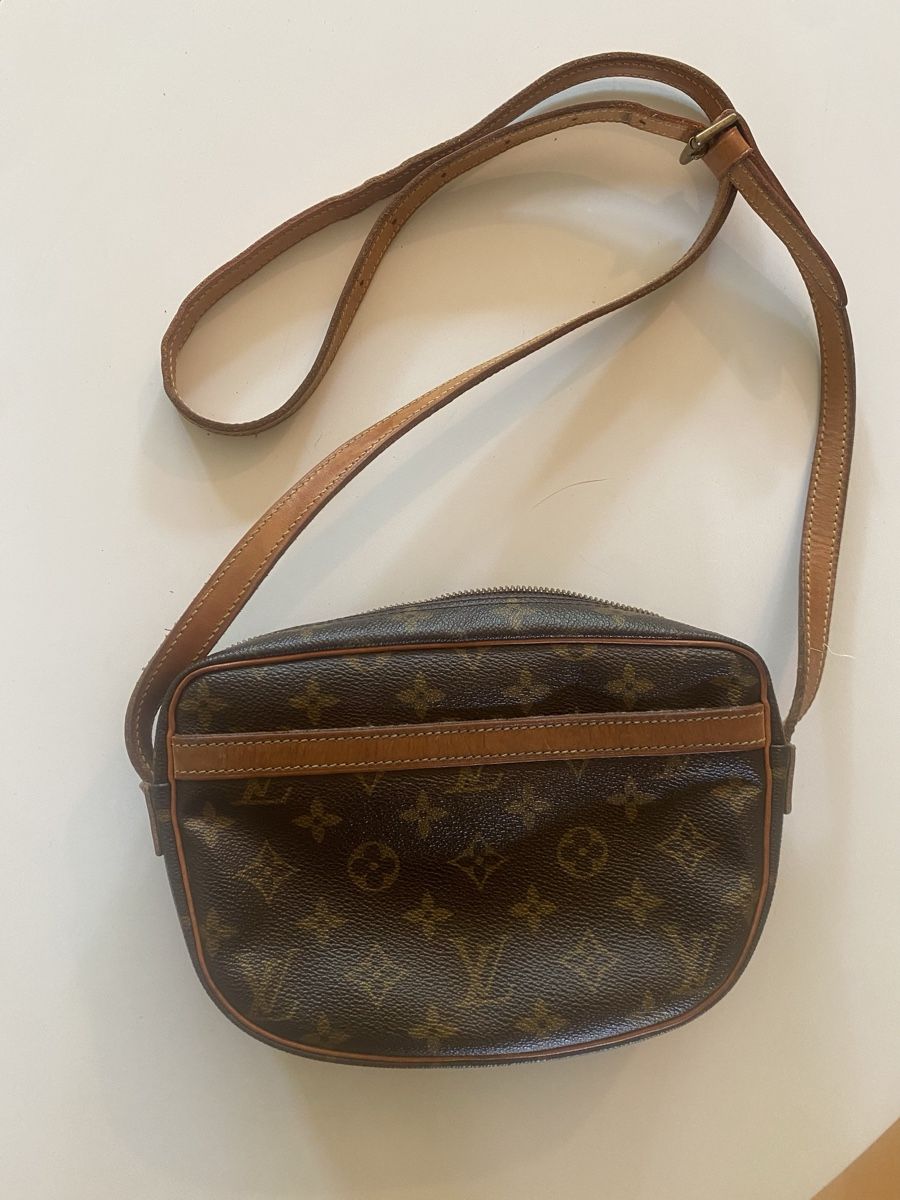 Louis Vuitton Taschen für Damen: Louis Vuitton Umhängetasche Vintage 1990 – Gebraucht aus Zürich von Domi_ZH 1