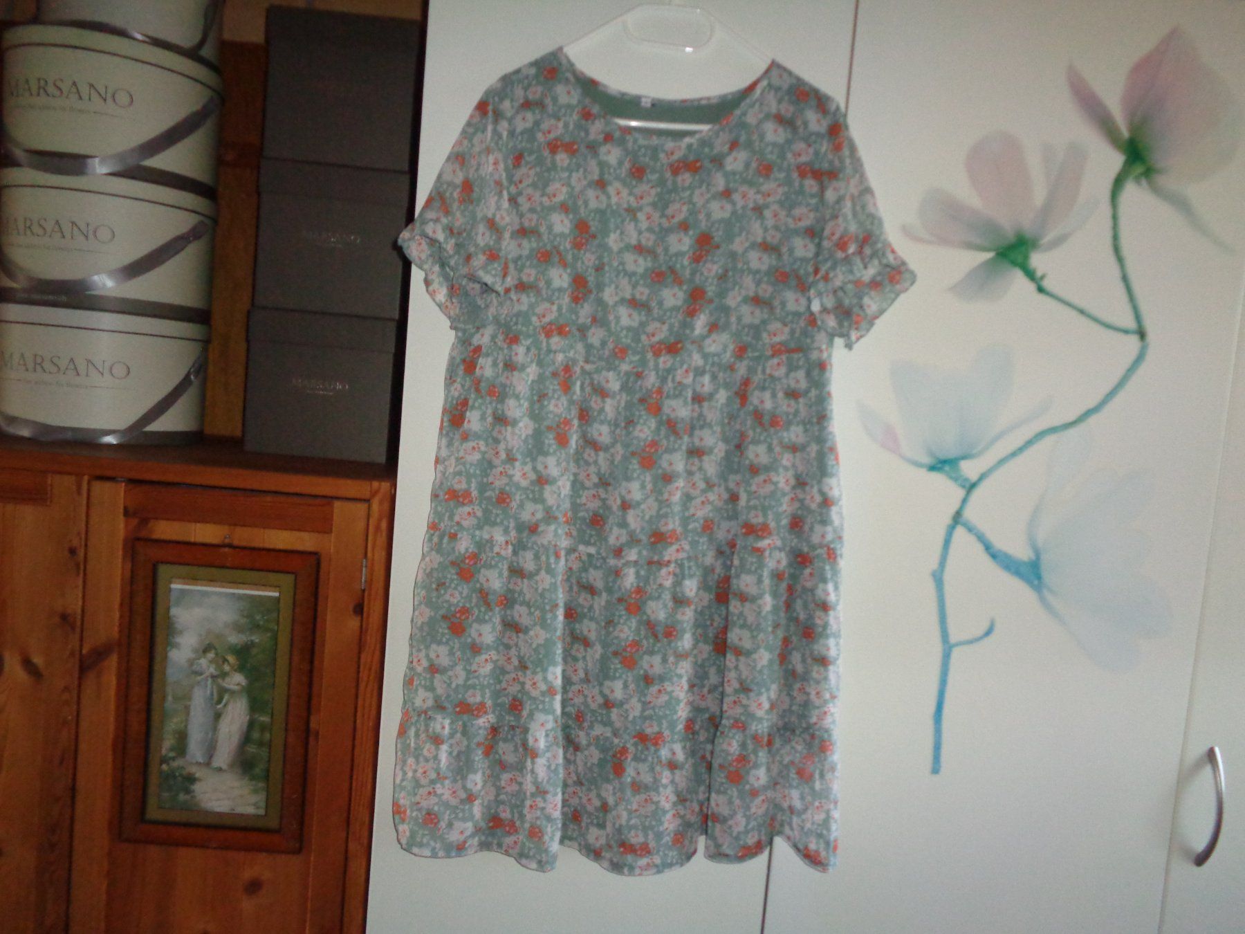 Kleider: *** Kleid mit Unterkleid *** / Neu – Neu (gemäss Beschreibung) aus Othmarsingen von Leuchtturmlady