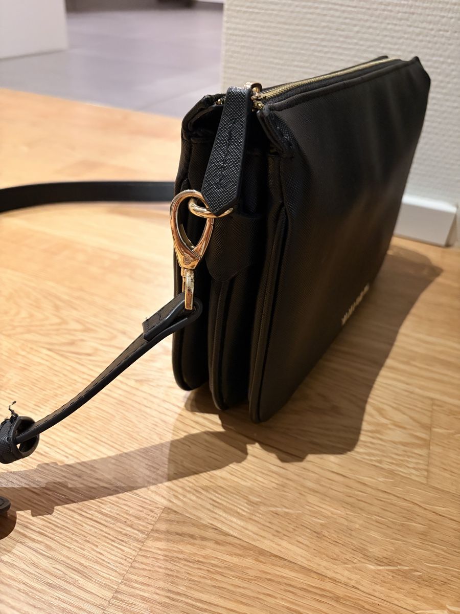Valentino Borse da donna: Valentino Handtasche schwarz – Usato da Zürich venduto da Sandraastoll 4