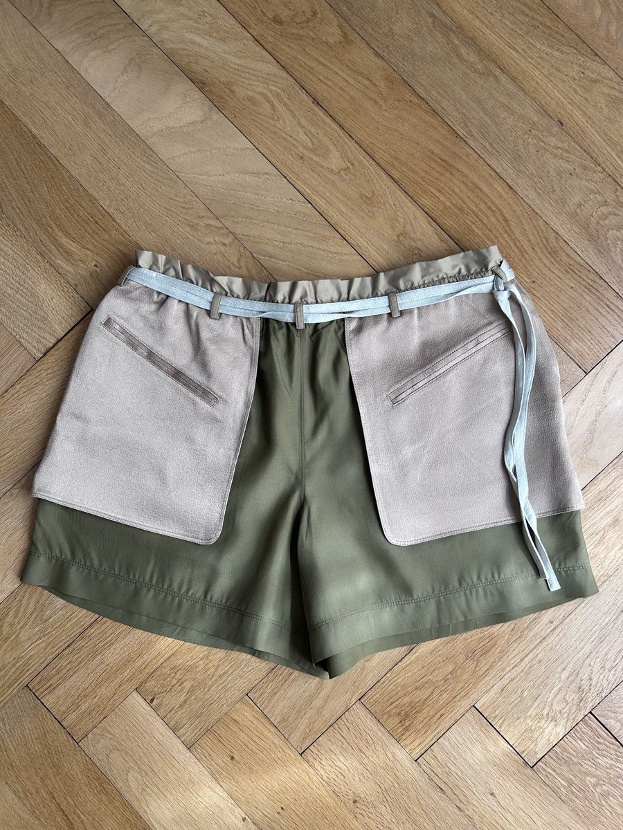 Valentino Pantaloni: Short Valentino 38 – Usato da Genève venduto da Sarahchge
