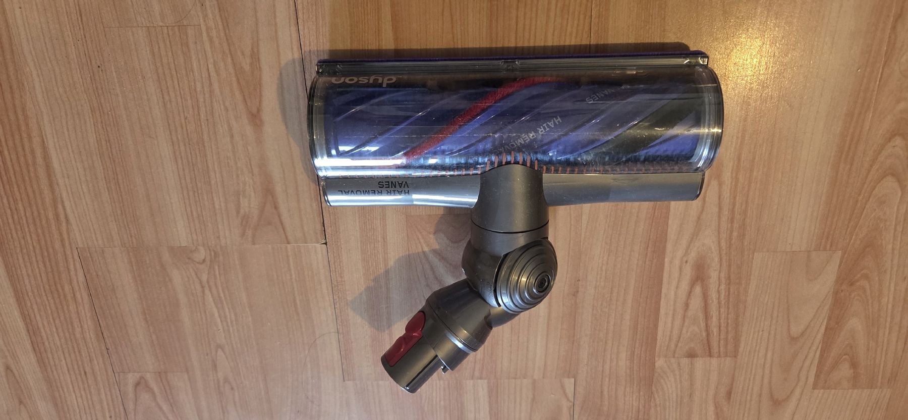 Dyson Aspirapolveri & Accessori: Dyson Fluffy Optic Bodendüse mit LED – Usato da Huttwil venduto da ser_gn9l 5