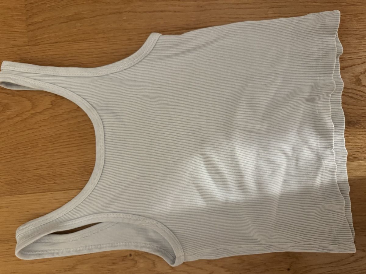 Brandy Melville Top: Brandy Melville, hellblaues Top, neu – Nuovo (secondo la descrizione) da Solothurn venduto da jgu_xfz2 2