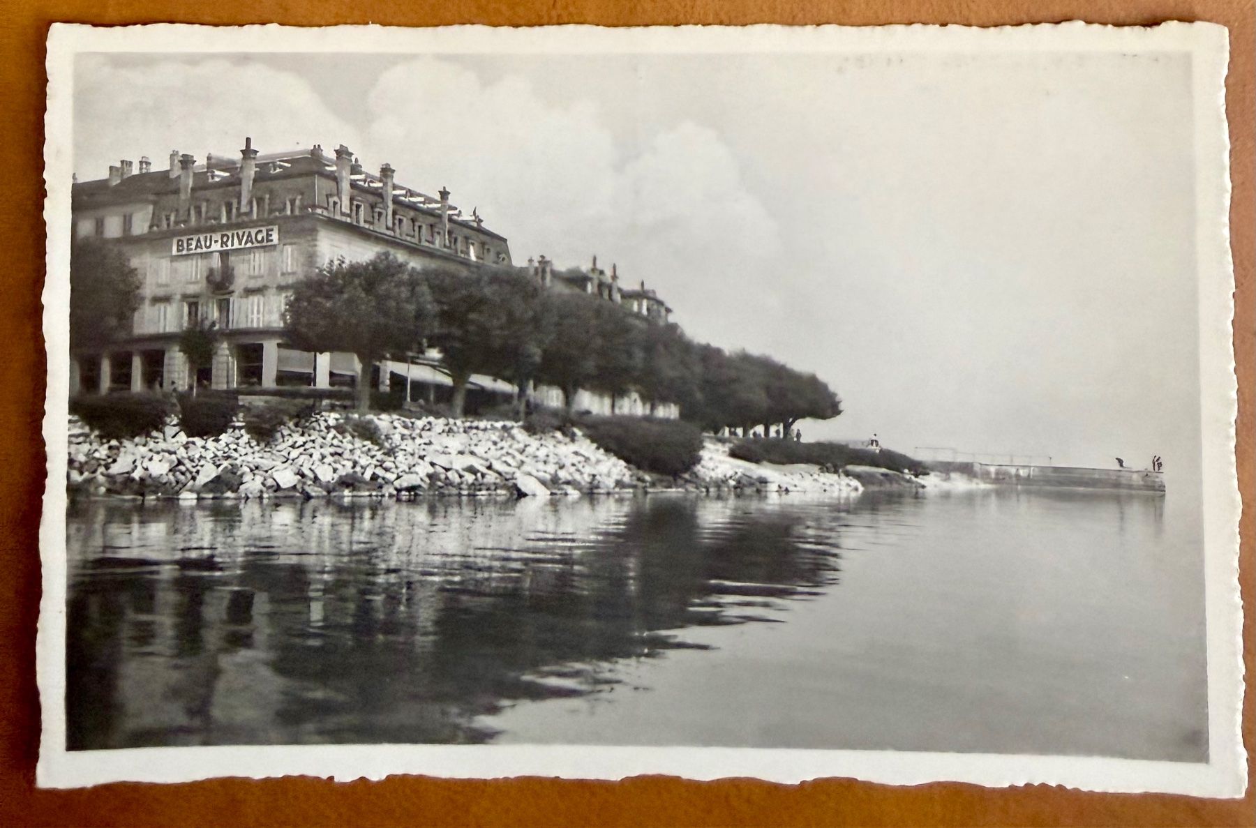 Cartes postales: Neuchâtel - Restaurant "Beau-Rivage" – D'occasion à Lutry par Ediego