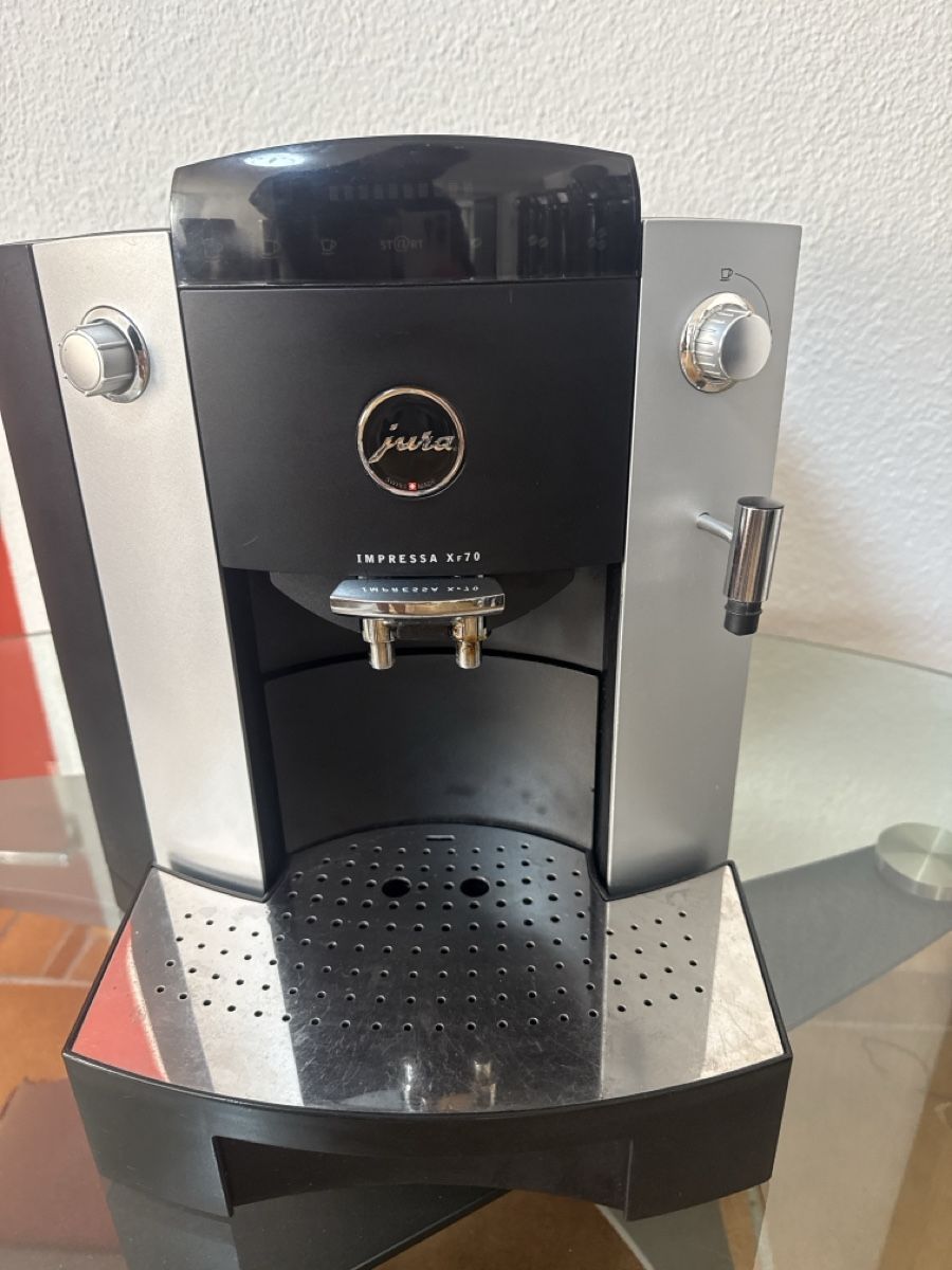 Jura Macchine per caffè & Macchine per espresso: Jura XF70 – Usato da Soyhières venduto da Jura22