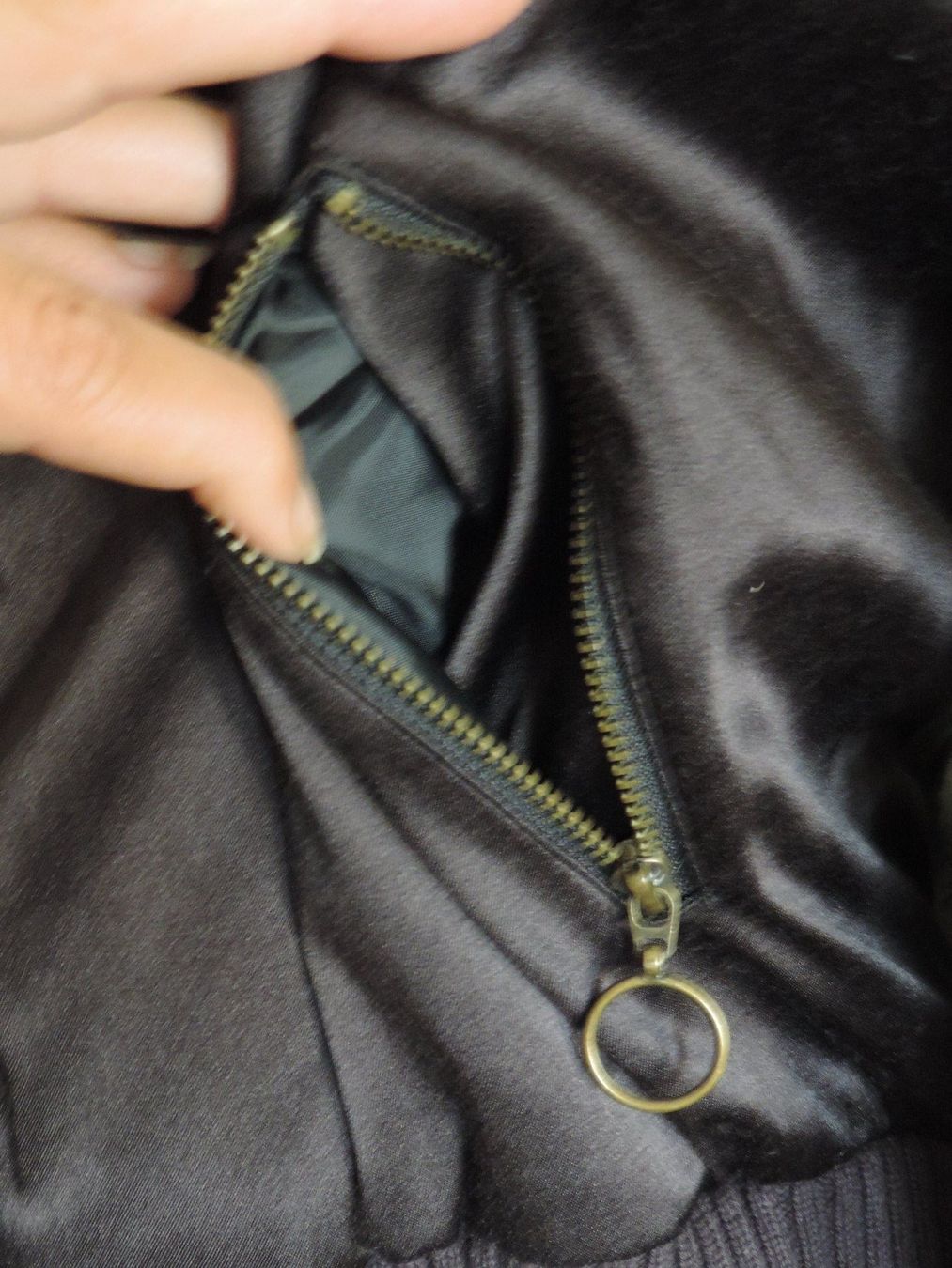Giacche: veste légère effet satin noire – Usato da Genève venduto da Axelle333 6