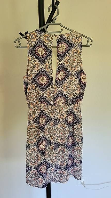 Only Vestiti: NEU Sommerkleid mit Muster Grösse 34 – Nuovo (secondo la descrizione) da Gutenswil venduto da schmidii 2