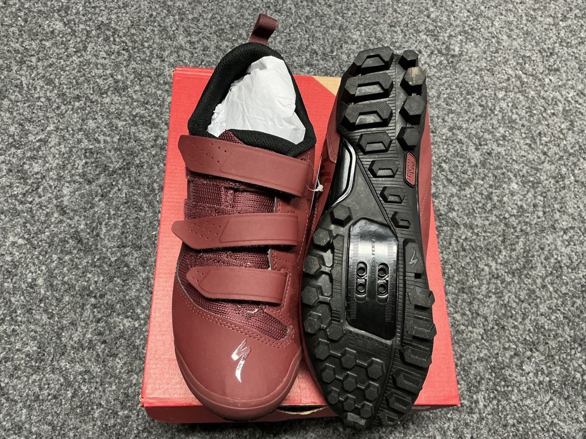 Specialized Scarpe da uomo: Specialized Recon 1,0 Taille 41 – Nuovo e nell'imballaggio originale da Borex venduto da b-cycle 1