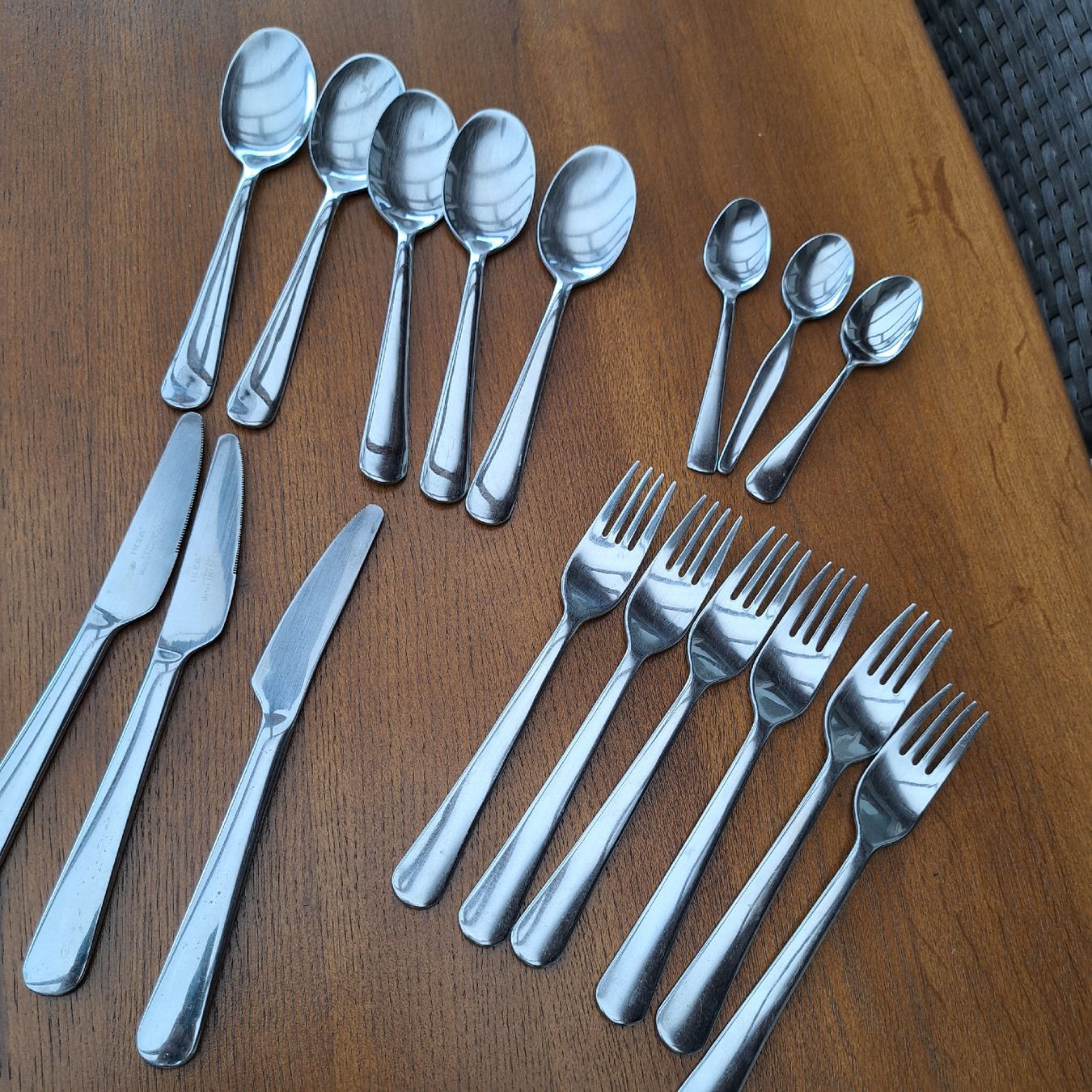 Ikea Couverts: Besteck Set Messer Löffel Gabeln  IKEA – D'occasion à Kriegstetten par Jakasi