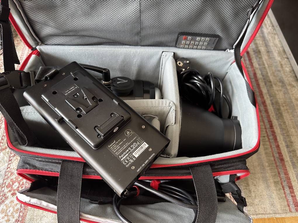 Lampes: Lumiere video aputure 120d mkII – D'occasion à Blonay par Hadja 1