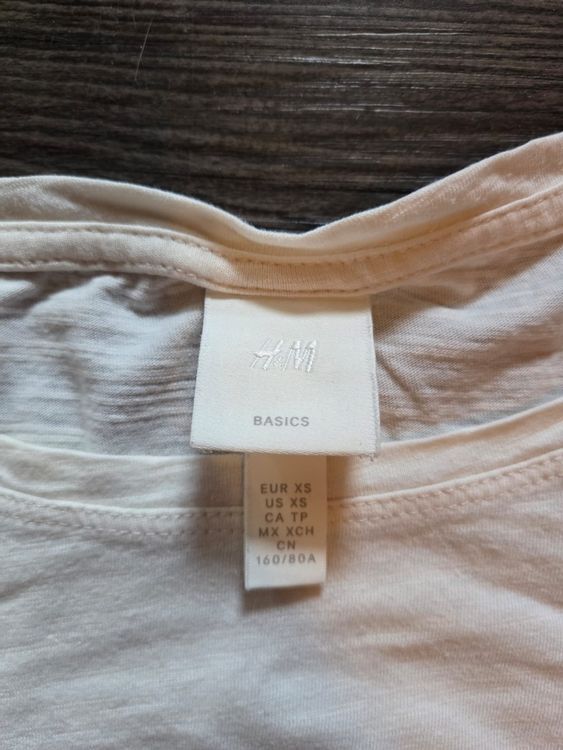 Lotti di vestiti: T-shirt Kleiderpaket grösse XS/S – Usato da Solothurn venduto da glu_fbn6 1