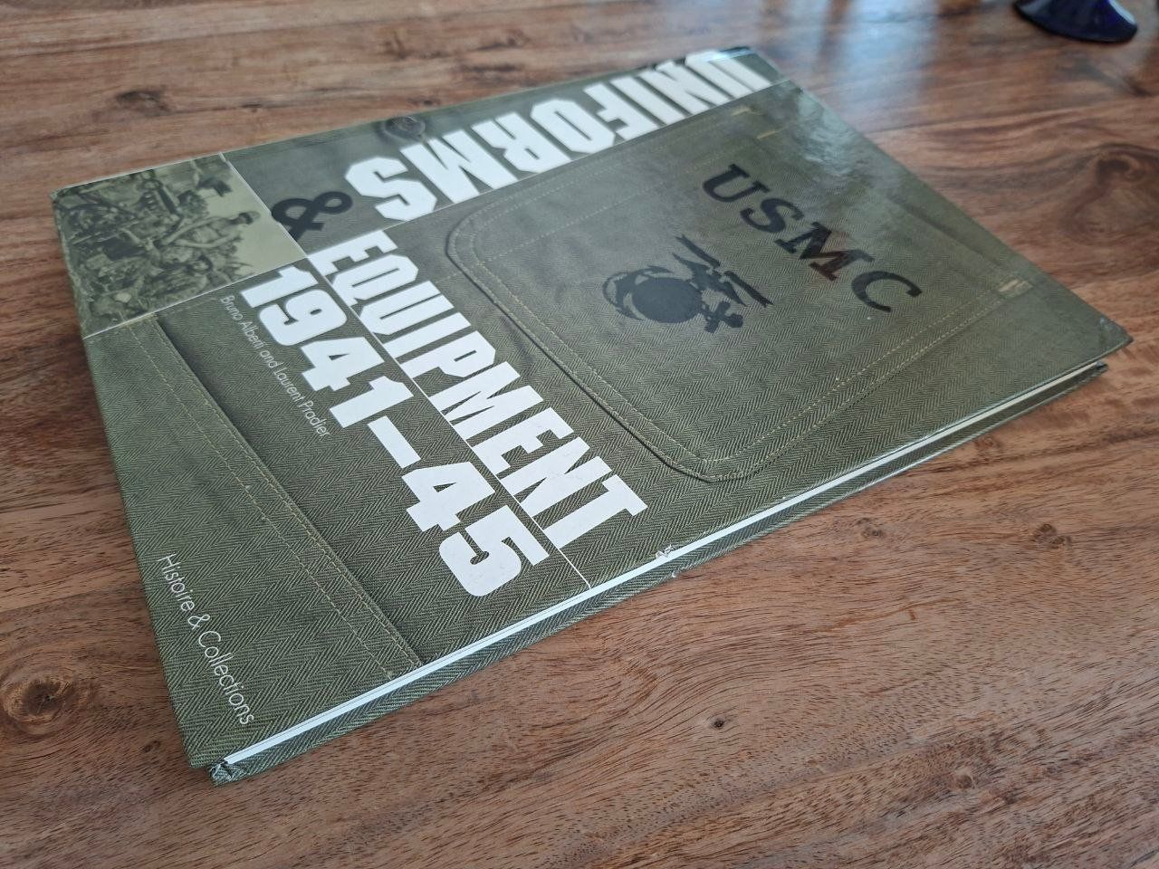 Libri: Buch USMC Uniforms & Equipment 1941 - 45 – Usato da Männedorf venduto da 12_Angry_Doughnuts 1
