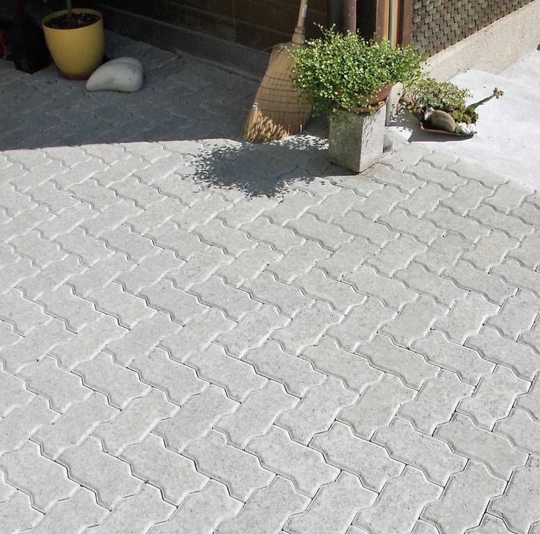 Pierres & tuiles: Beta Verbundsteine gefast – D'occasion à Mirchel par jlmrcdsrsn
