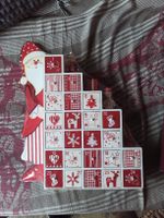 Adventskalender Holz Weihnachtsmann rot weiss neuwertig