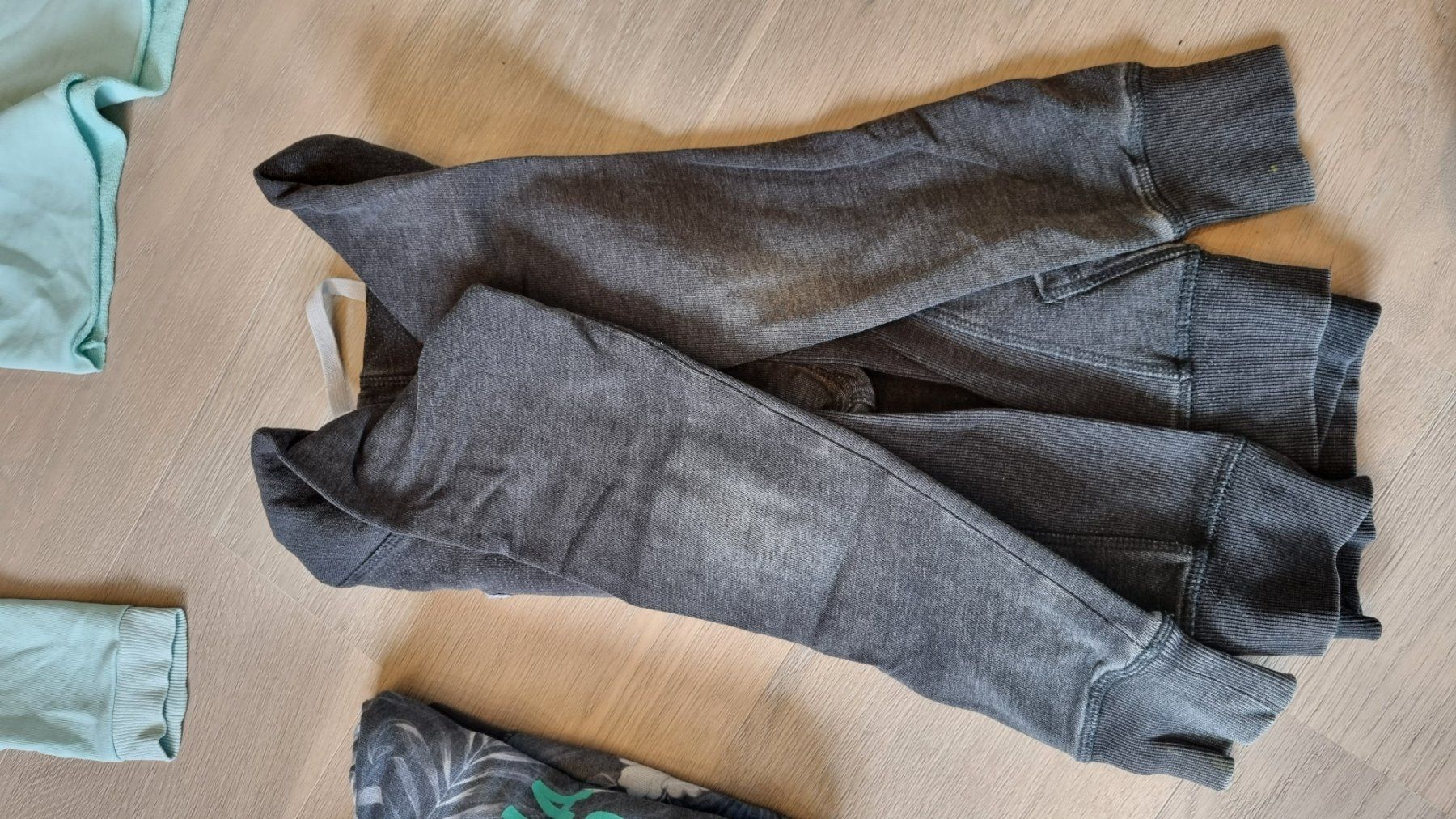 Ensembles coordonnés: Paket: 3 Pullovers - Gr.158 – D'occasion à Neftenbach par DanielaS01020304 1