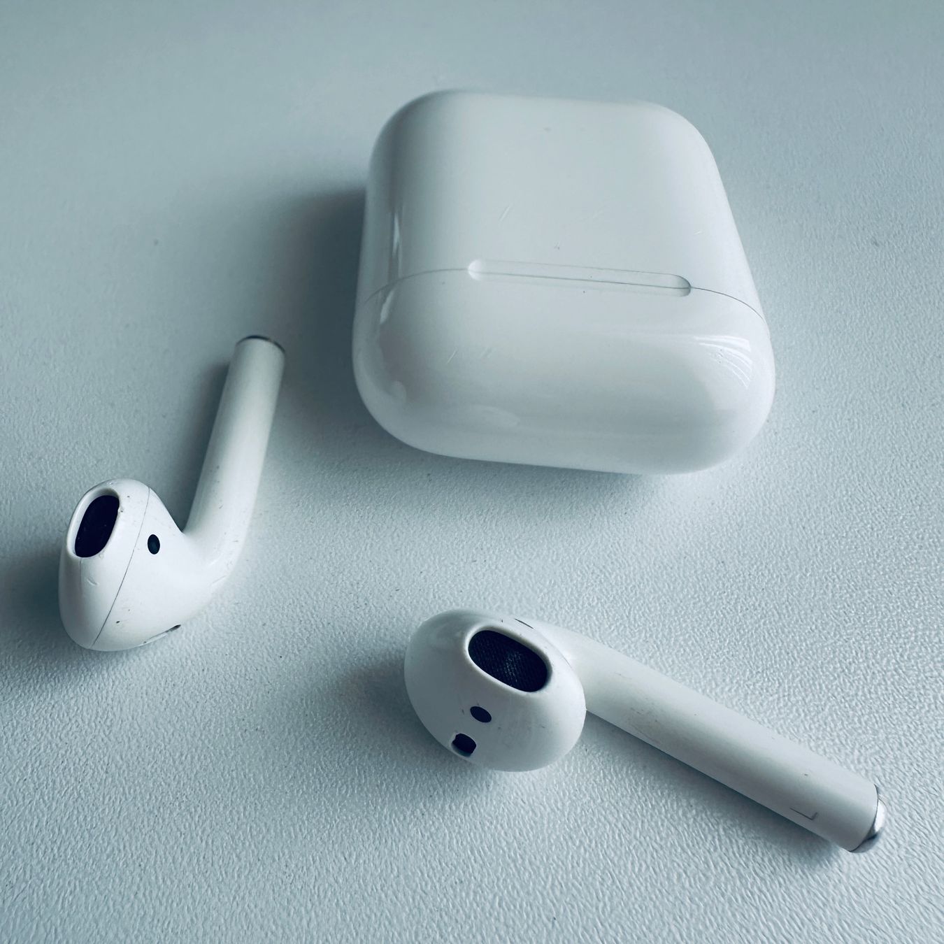 Apple Cuffie: Original Apple AirPods 2 Kopfhörer Wireless Lightning Kabel – Usato da Basel venduto da MY.AIRPODS.SHOP 7