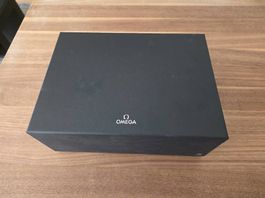 Omega moonwatch speedmaster case 