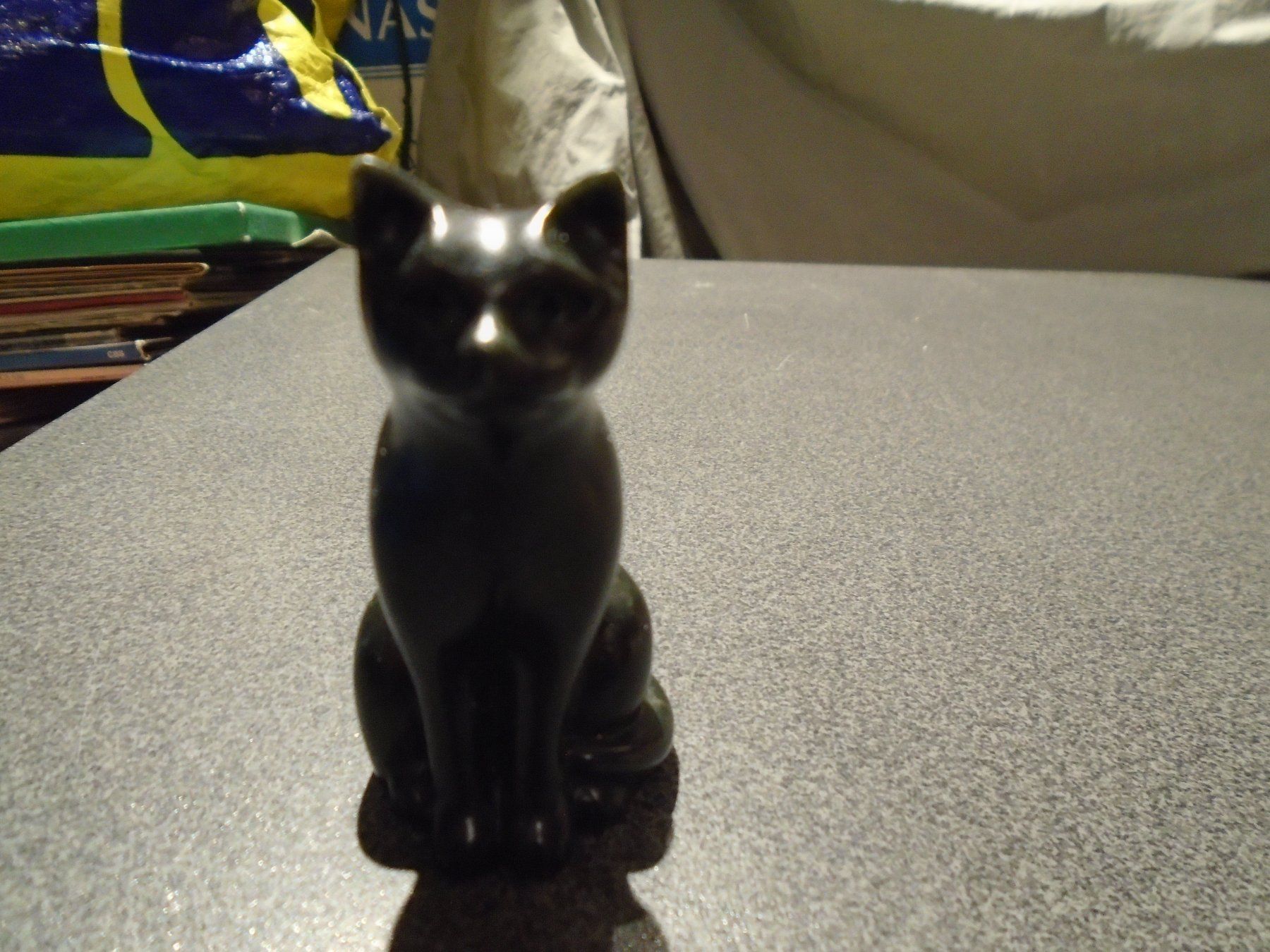 Figurines: Katze sitzend, schwarz, klein – D'occasion à Zürich par abraxas1291