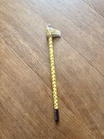 Bleistift mit Leopardenkopf-Figur