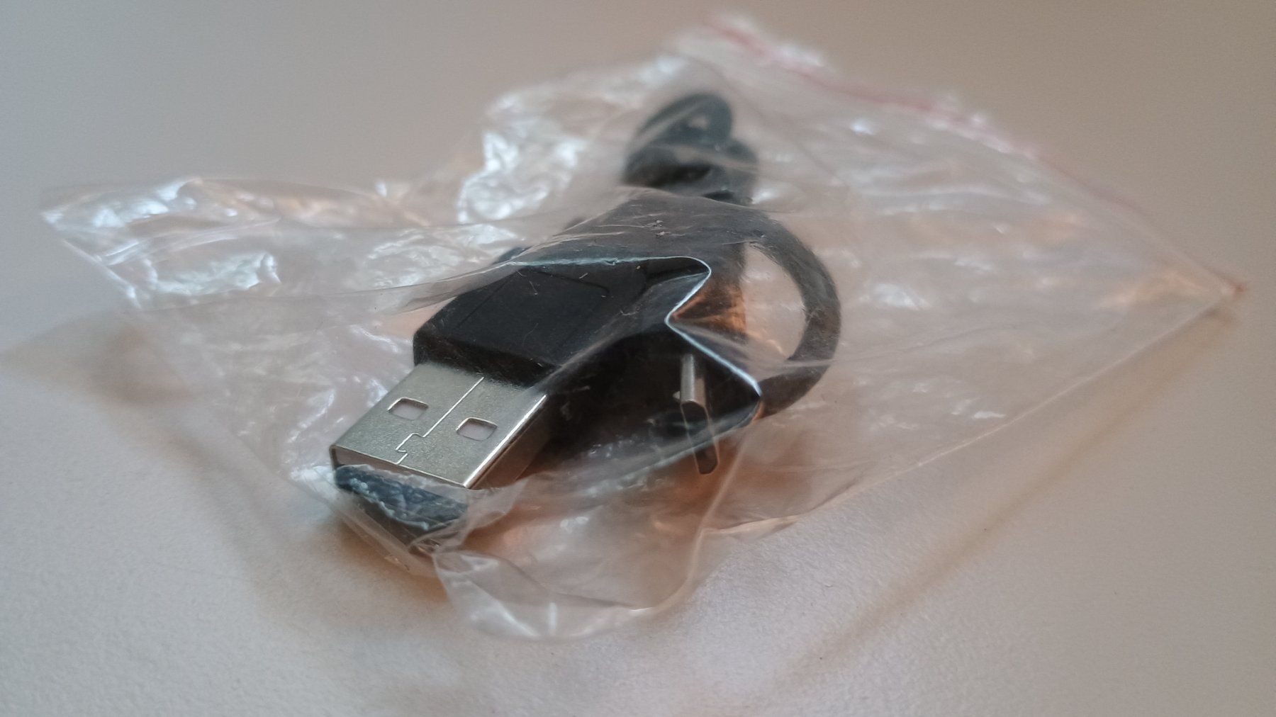 Cavi: Ladekabel USB Typ A - USB Micro (neu) – Nuovo e nell'imballaggio originale da Rothrist venduto da GIWALD 1