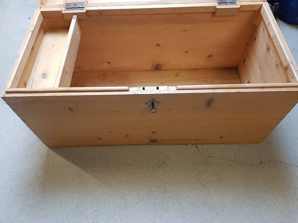 Cassapanche: Antik Truhe 1.0 x 52 Tiefe 48 – Usato da Ibach venduto da brunnen55 2