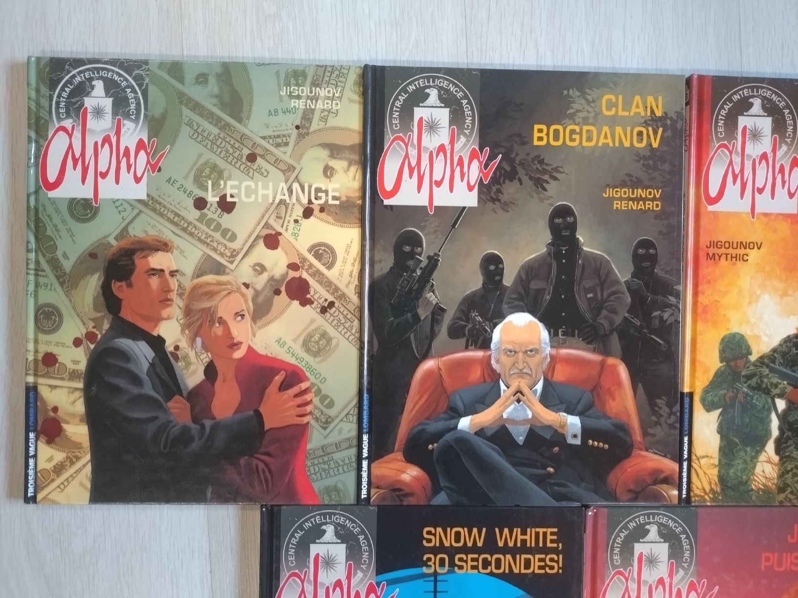 Fumetti:  Alpha 1-4 / 6-10 TBE dont EO  – Usato da Farvagny-le-Grand venduto da LaCaverne 1