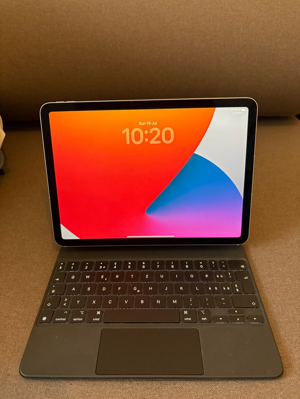 Apple Tablet PC: iPad Air 4 64GB Sky Blue Cellular + Magic Keyboard – Usato da Zürich venduto da cipi88 7