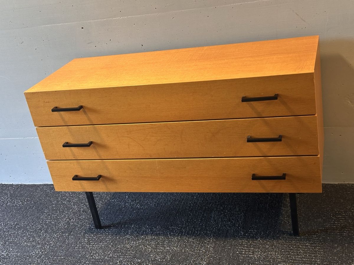 Cassettiere: Mid Century Modern Kommode, Sideboard mit 3 Schubladen. Top – Usato da Lustmühle venduto da Belair1955 8