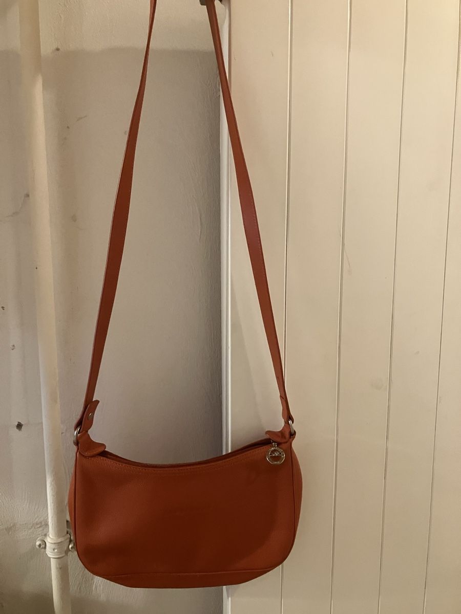 Longchamp Borse da donna: Schöne Umhängetasche von Longchamp – Usato da Pfeffingen venduto da mar_ly8j 3