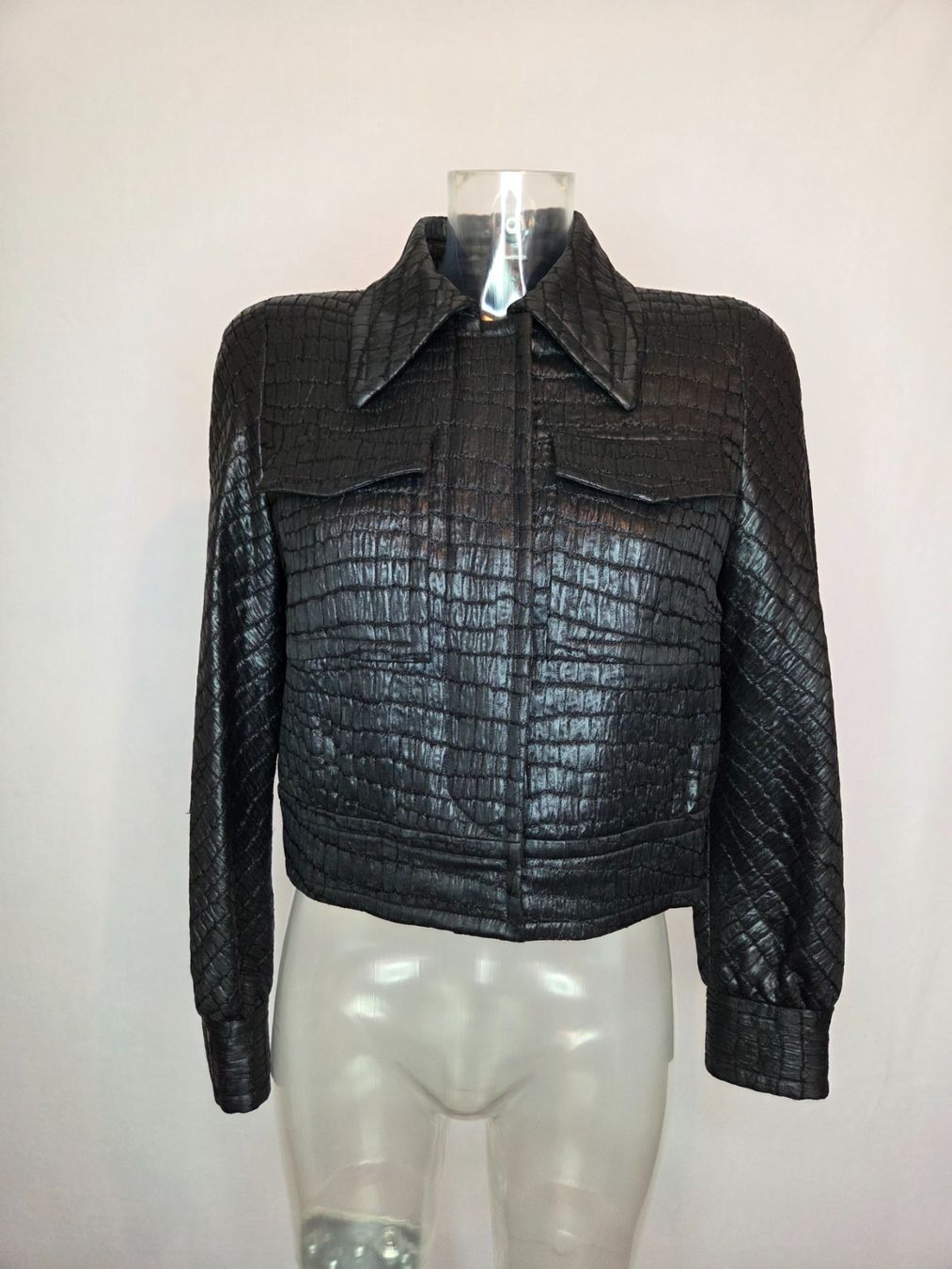 Vestes: Dries Van Noten Croc Texture Cropped Jacket – D'occasion à Bern par -Aniko-
