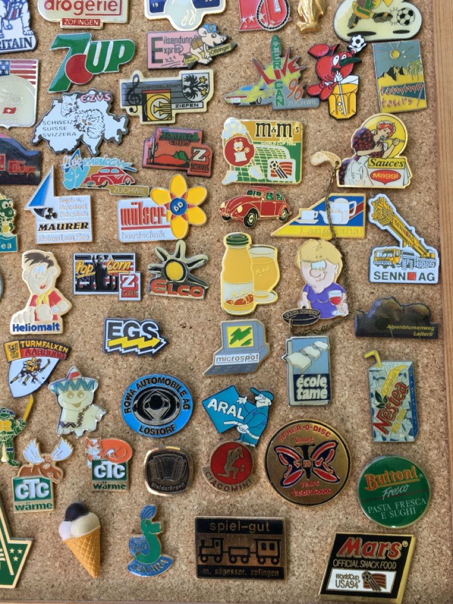 Plaketten & Abzeichen: Alte PIN - Sammlung (ca. 200 Stück) – Gebraucht aus Wangen b. Olten von Finolino28 9