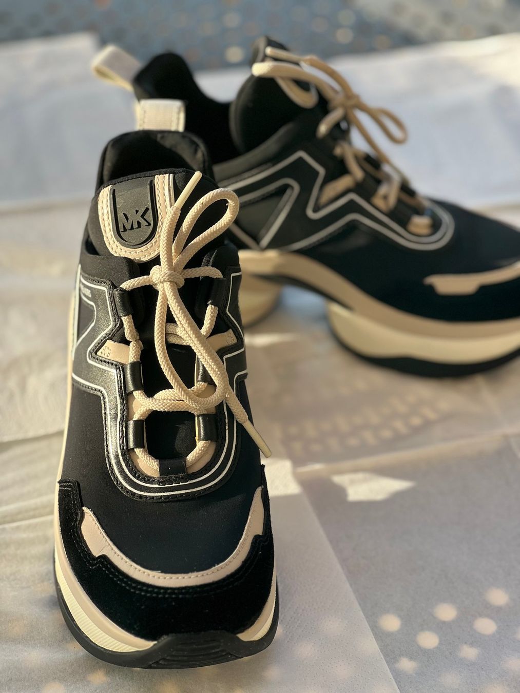 Michael Kors Scarpe da donna: Neuwertige Michael Kors Schuhe – Nuovo (secondo la descrizione) da Oberhofen Thun'see venduto da masterregula