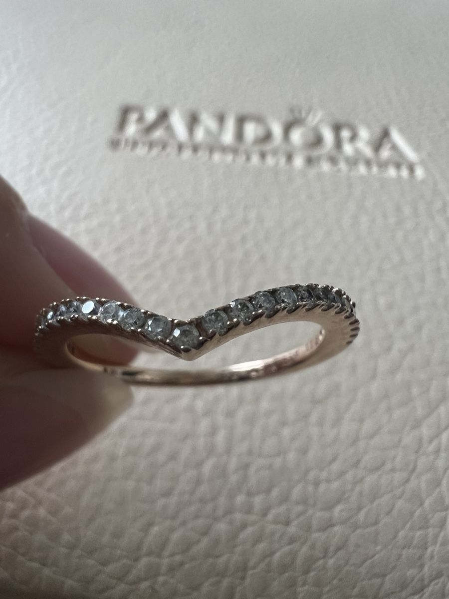 Pandora Bagues: Original Pandora Wishbone Ring rosegolden – D'occasion à Toffen par Vanessa_Germann 2