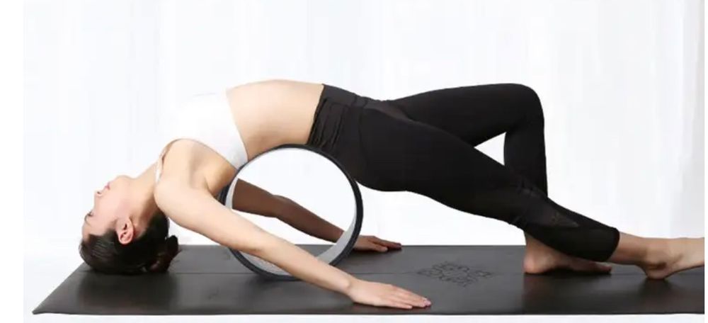 Yoga-Rad Mit Rückenrolle – Für Dehnung, Balance & Haltung, Schaumstoff-gepolstert