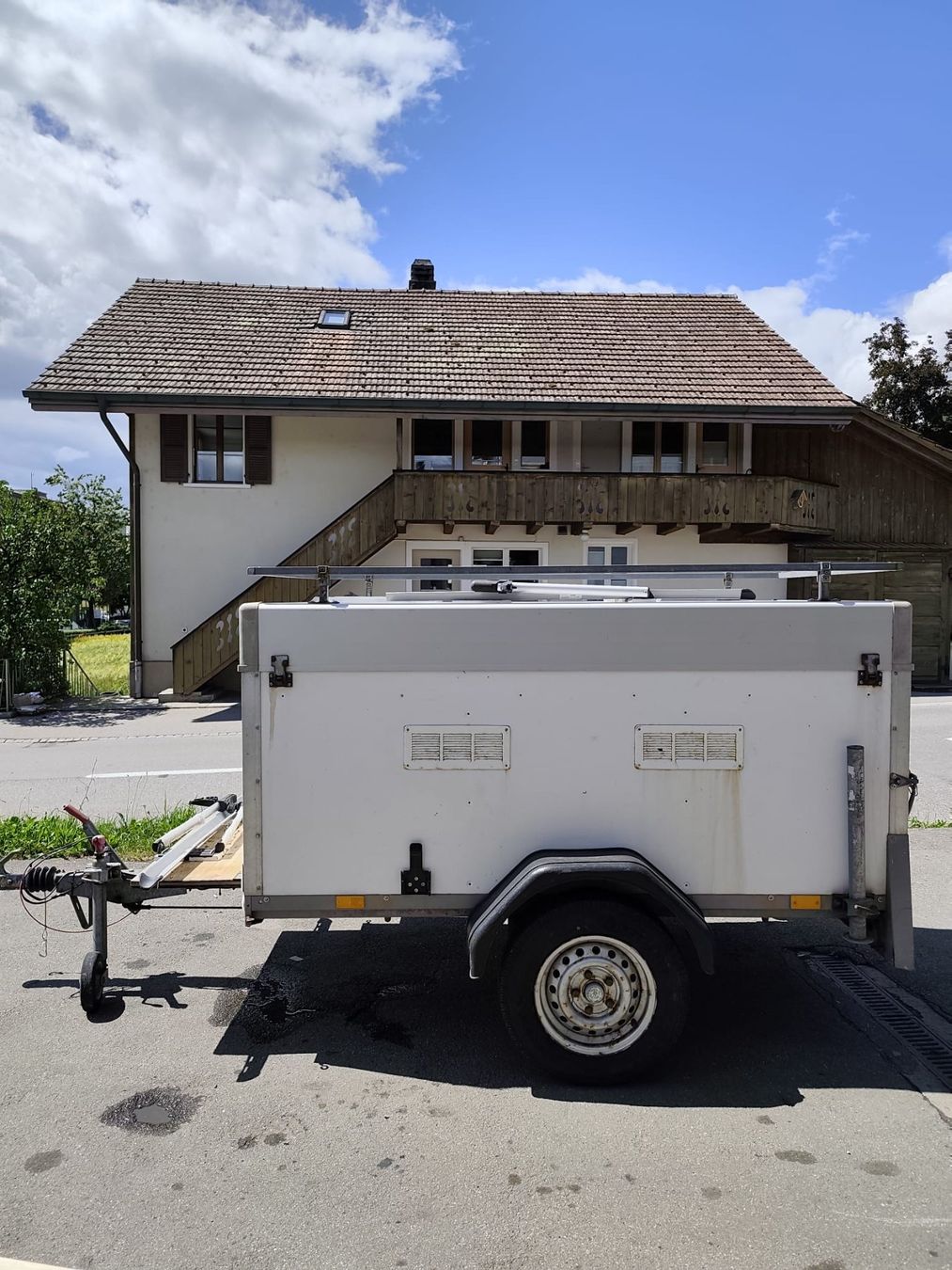 Humbaur Rimorchi: Occ. Humbaur Kastenanhänger – Usato da Worb venduto da balib 1
