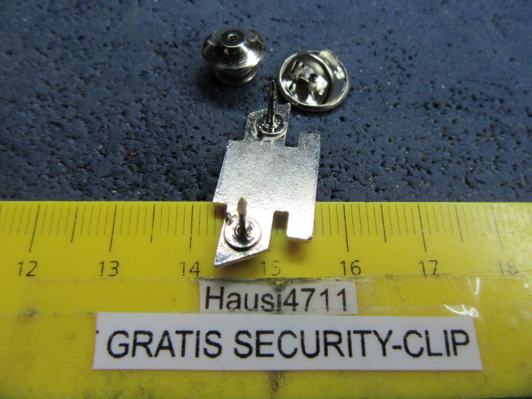 Chevrolet Placchette & Badge: CHEVY TRUCKS 2NÄGEL-PIN ENAMEL MIT SECURITY-CLIP – Usato da Ettingen venduto da Hausi4711 2
