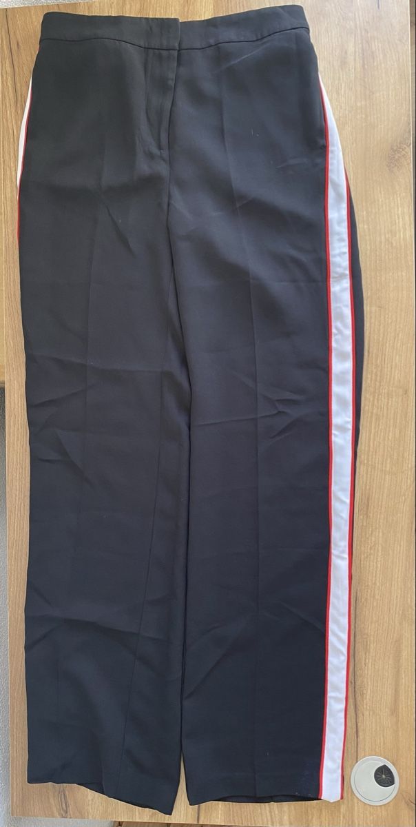 Morgan Pantaloni: Pantalon à bandes Morgan – Nuovo (secondo la descrizione) da Chézard-St-Martin venduto da monster2525 2