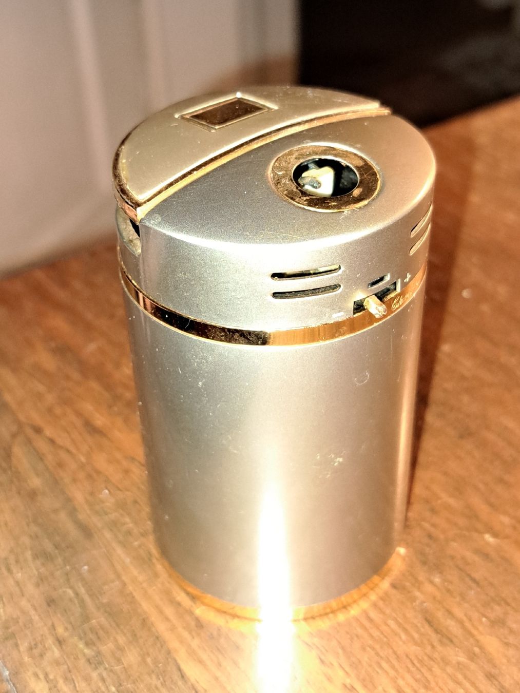 Accendini: Vintage Tischfeuerzeug – Usato da Kölliken venduto da Upcycling-by-Mc-TAM 1