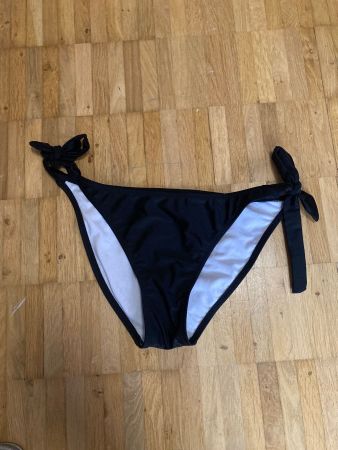 Schwarze Bikini Hose Gr. 36