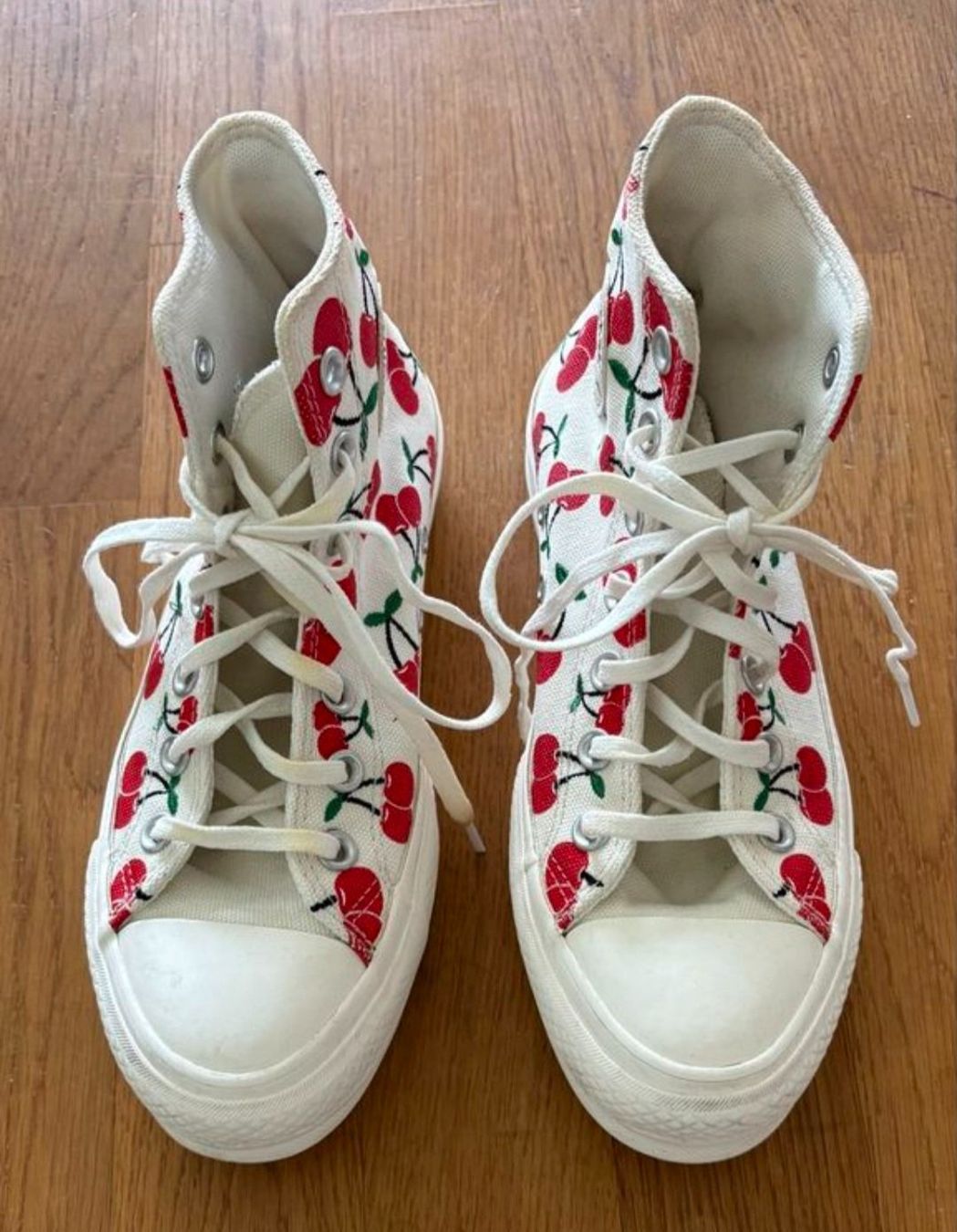 Converse Scarpe da donna: Converse High Top Kirschen 36,5 – Usato da Wynigen venduto da La_Talpa