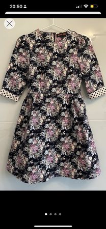 Feminines florales Designerkleid Ulyana Sergeenko