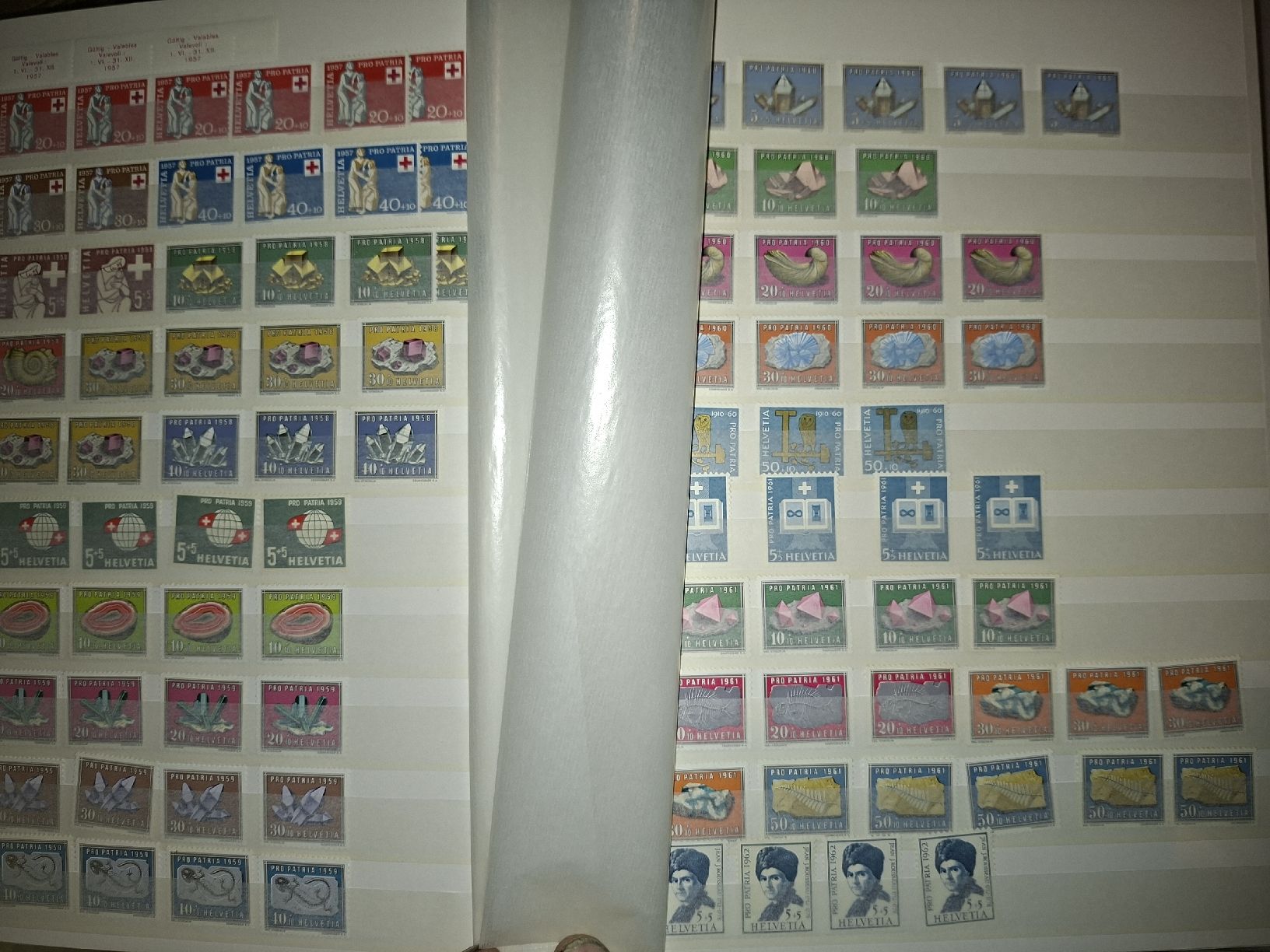 Tutti i francobolli: Album Pro Juventute / Pro Patria  – Usato da Balgach venduto da SIMEON27 3