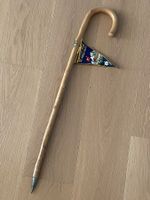 Vintage Holz-Wanderstock / Bergstock mit Wimpel und Plakette